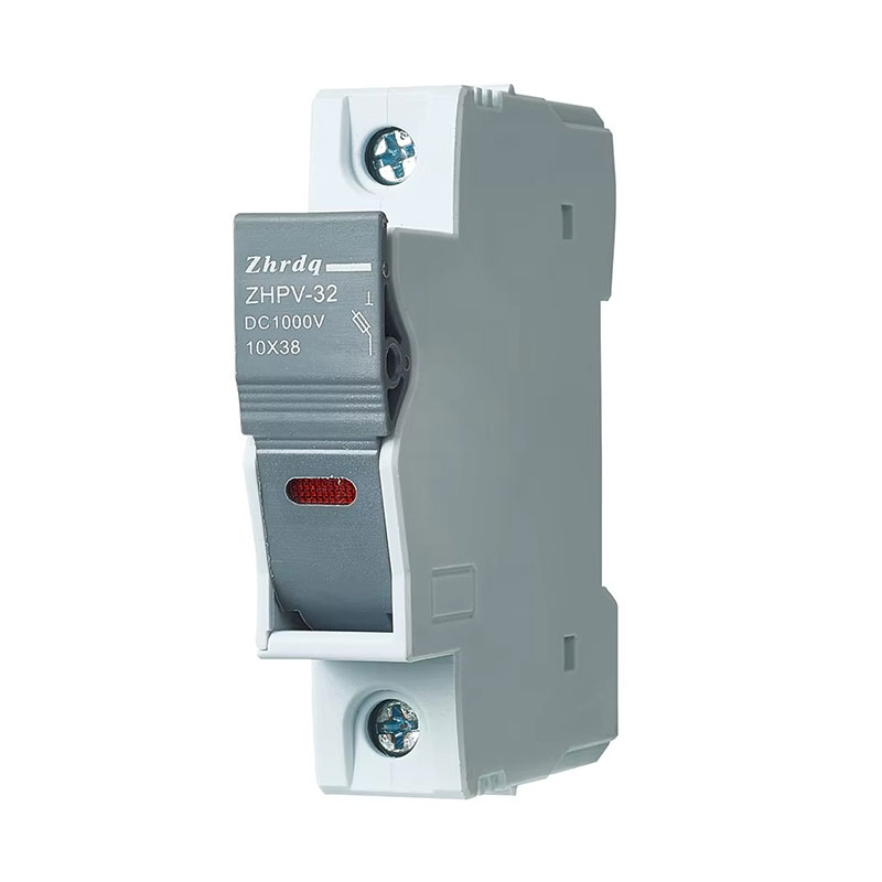 ¿Por qué es esencial un fusible fotovoltaico para los sistemas de energía solar?