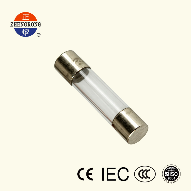 Fusible de 6*30 mm 15 A con baja capacidad de ruptura de 250 V